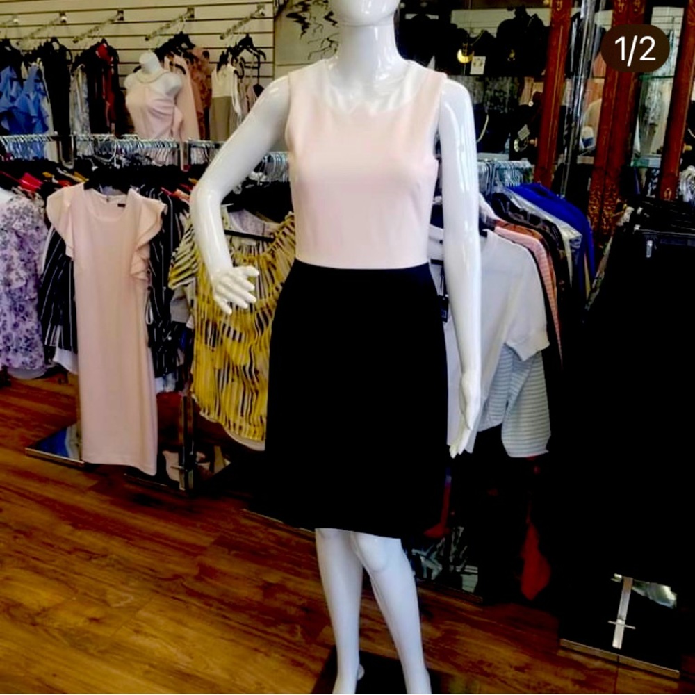 TOMMY HILFIGER NEW DRESS, SIZES 2, BLACK AND PINK.